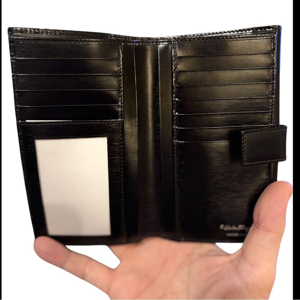 Salvatore Ferragamo Gancini Logo Continental Black Leather Long Wallet - Picture 3 of 13